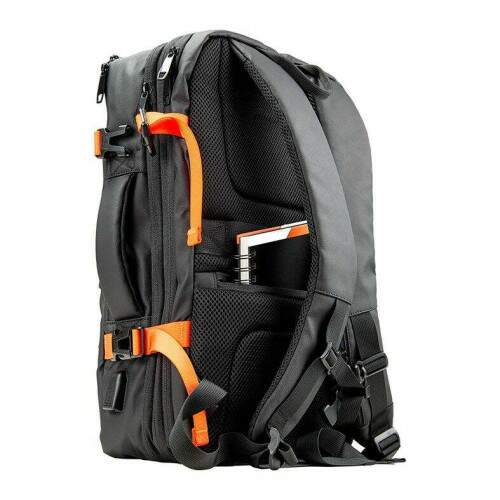 Mochila Gamer Cougar Vanguard Preto e Laranja 35-40L - 3MVANNXB.0001