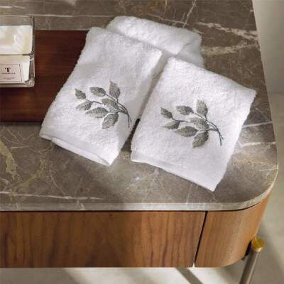 Jogo Lavabo Trussardi Botticelli Branco c/Bordado 100% Algodo 2 Peas