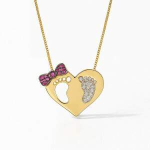 Colar Corao Pezinhos Filha Cravejado Banhado a Ouro