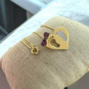 Colar Corao Pezinhos Filha Cravejado Banhado a Ouro