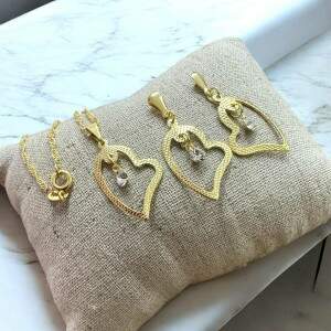Conjunto Colar e Brincos Corao Pedrinha Folheado a Ouro