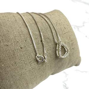 Colar Gota Cravejado em Prata 925 com Pedras Zircnia