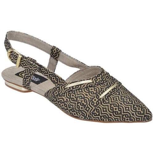 sapato bico fino dourado