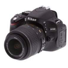 Cmera Digital Nikon SLR D5100, 16.2 Megapixels, Lente 18-55mm VR, Vdeos em Full HD 1920 x 1080p + Carto SD 16GB e Bolsa