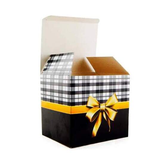 Caixinha de Caneca Presente Estampa Xadrez Preto - 325ml