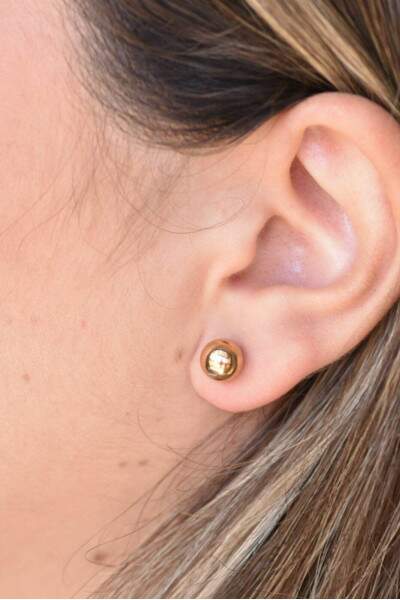 Brinco de Bola Menor em Ouro 18k - Elegncia Clssica