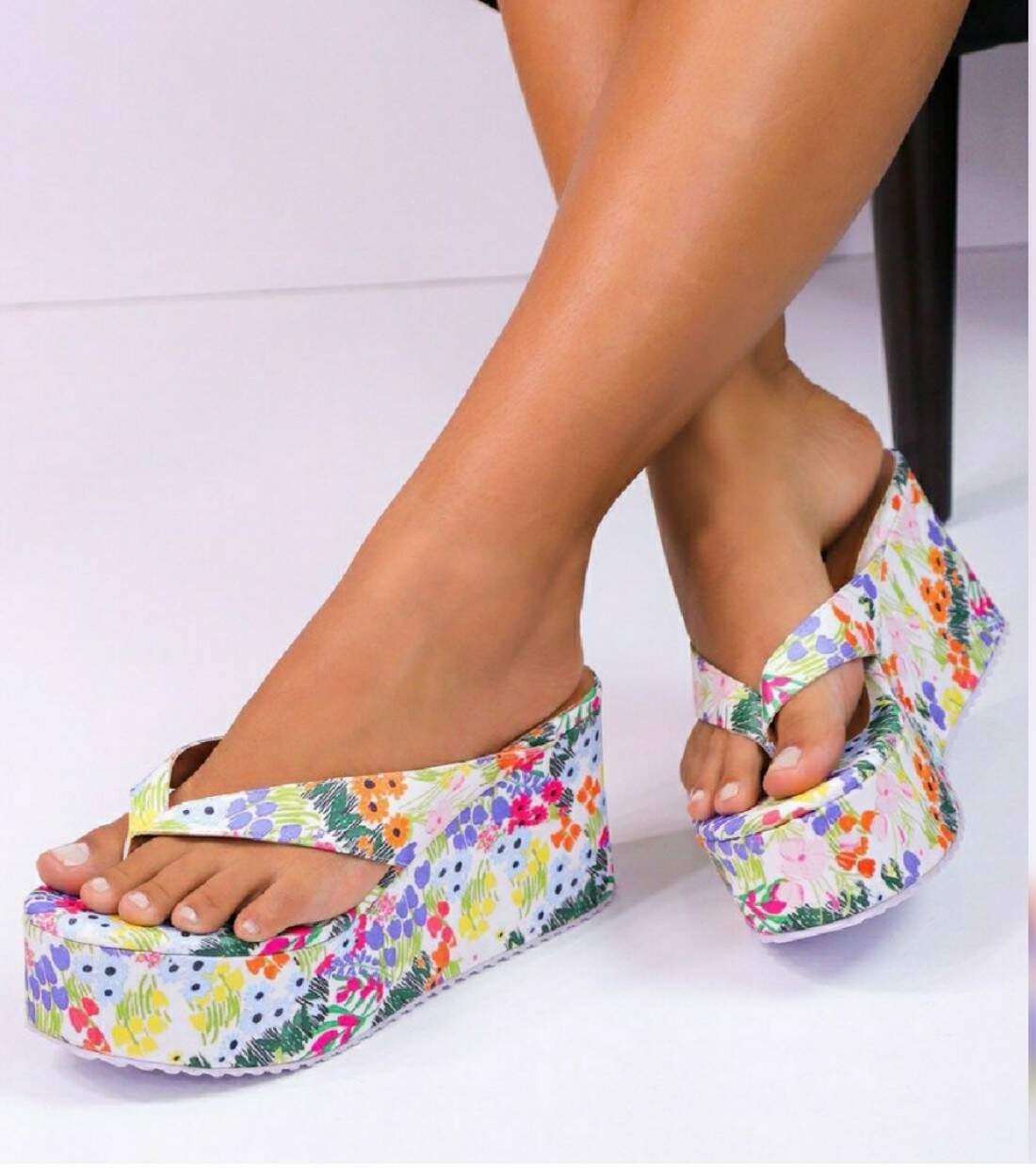 Tamanco Delazari Salto Plataforma Floral. - Delazari Calçados