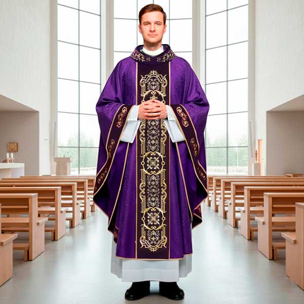 Celebre com Significado: Casula Roxa para Clero e Liturgia