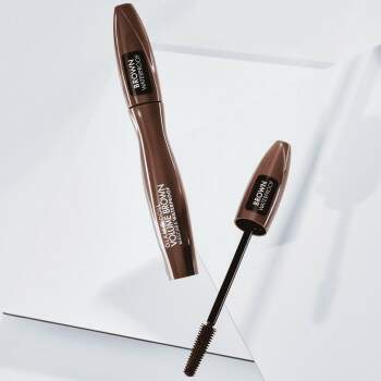 Mscara de Clios Catrice Glam & Doll Volume Brown Waterproof Catrice