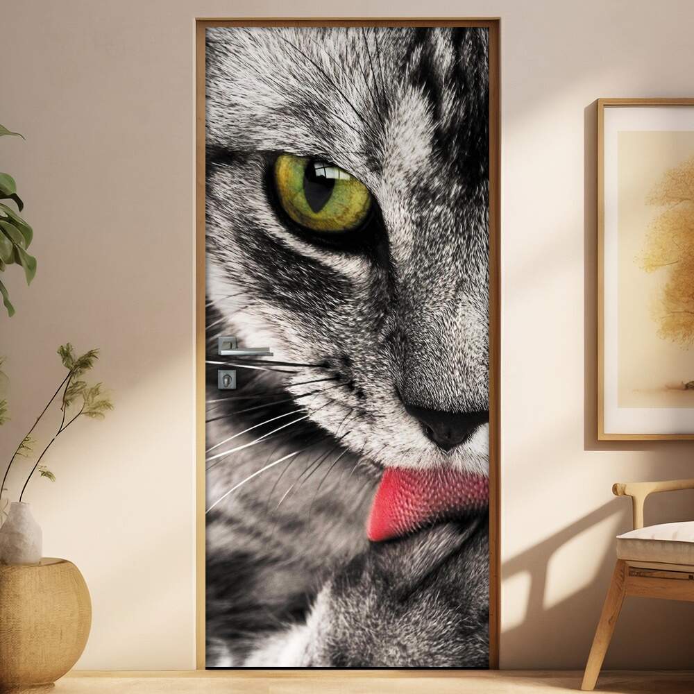 Adesivo para Porta Gatinho Lambendo Patinha