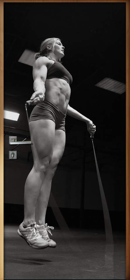 Adesivo Para Porta Crossfit Mulher Pulando Corda