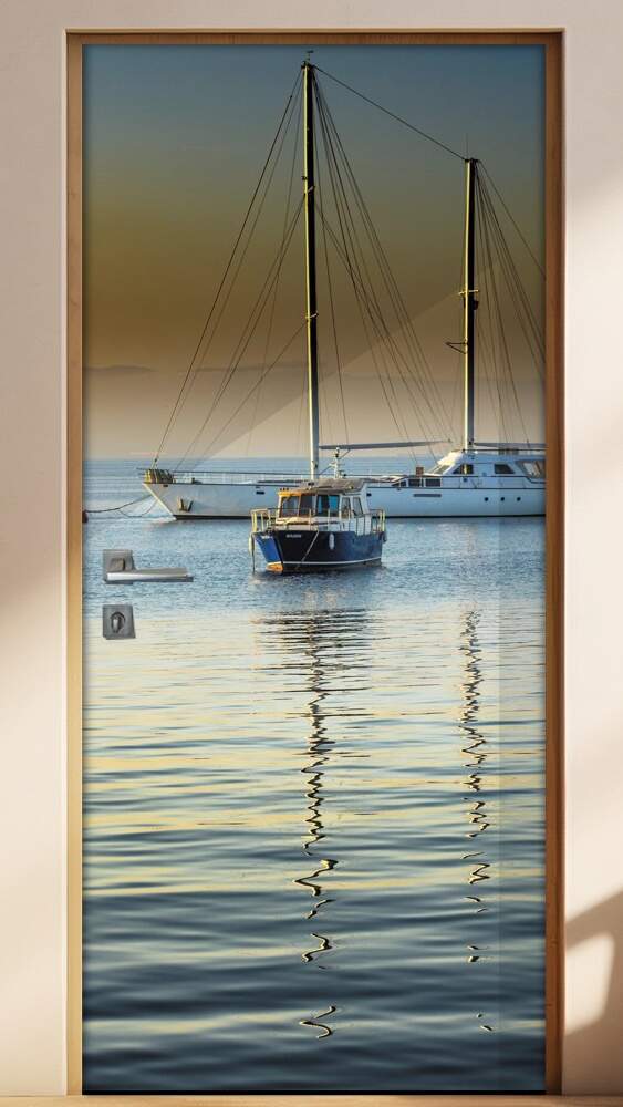 Adesivo para Porta Navios no Mar