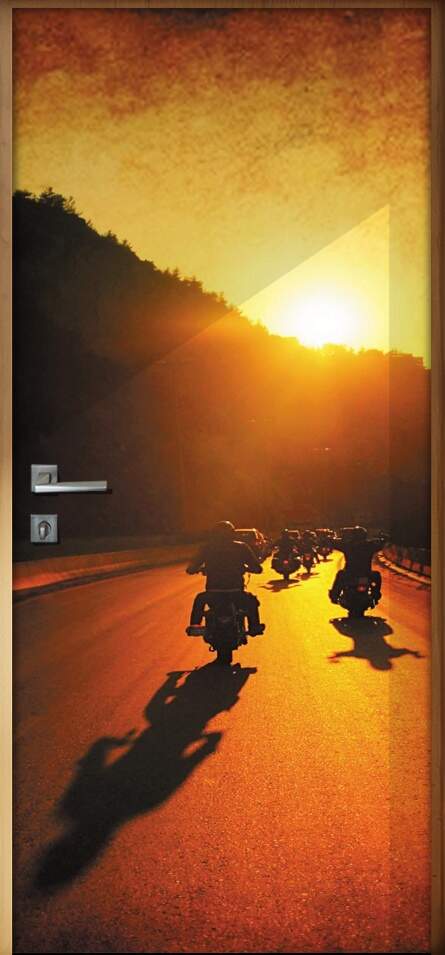 Adesivo para Porta Paisagem 21 Motos Pr do Sol