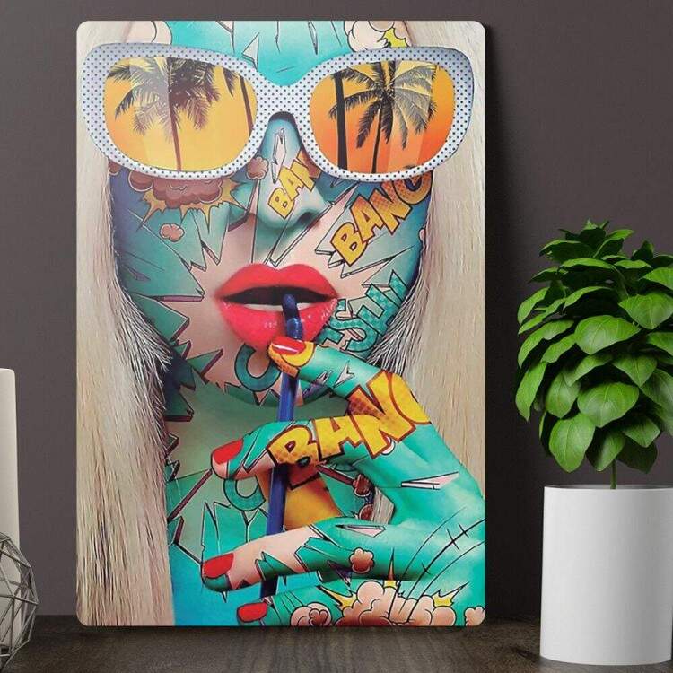 Placa Decorativa Loira Pop Art