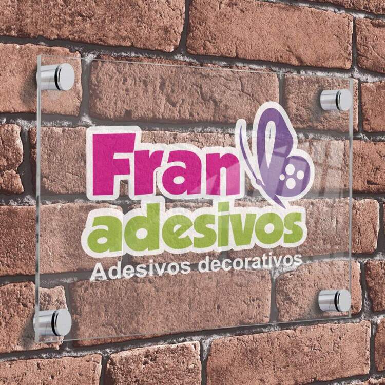 Placa de Acrlico Com Logo Adesivado e Fixadores Retangular MF