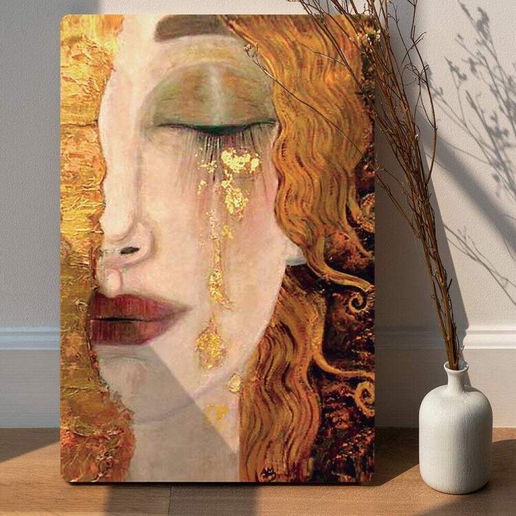 Placa Decorativa Mulher Dourada Abstrata