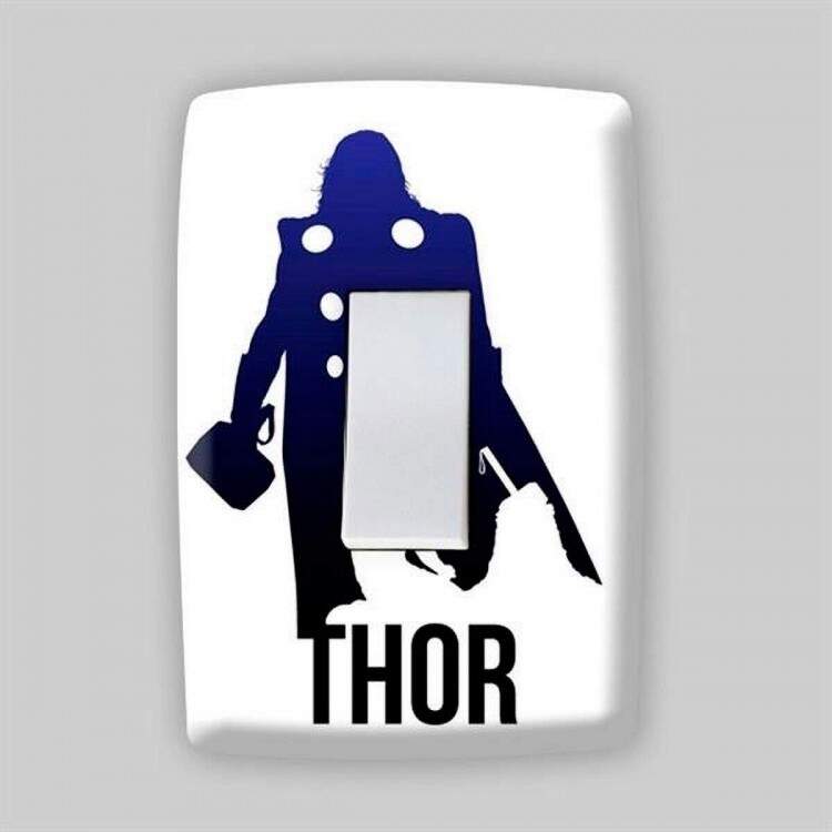 Adesivo para Espelho de Tomada ou Interruptor Infantil Thor