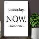 Placa Decorativa Now