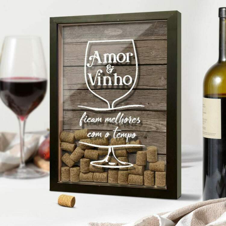 Quadro Decorativo Porta Rolhas amor e vinho ficam melhores com o tempo
