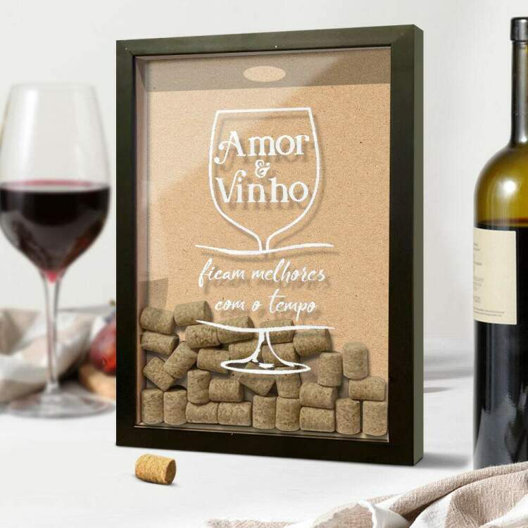 Quadro Decorativo Porta Rolhas amor e vinho ficam melhores com o tempo modelo 2