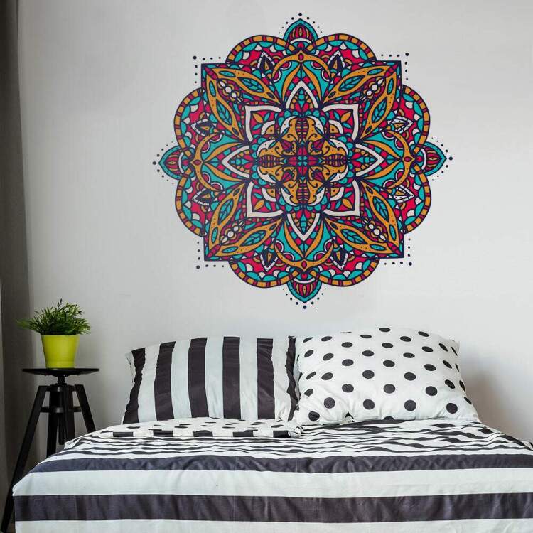 Adesivo de Parede Mandala Vitral Amarelo Vermelho e Azul