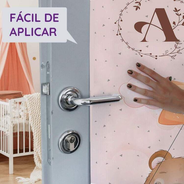 Adesivo para Porta Ursinho Feliz com Nome