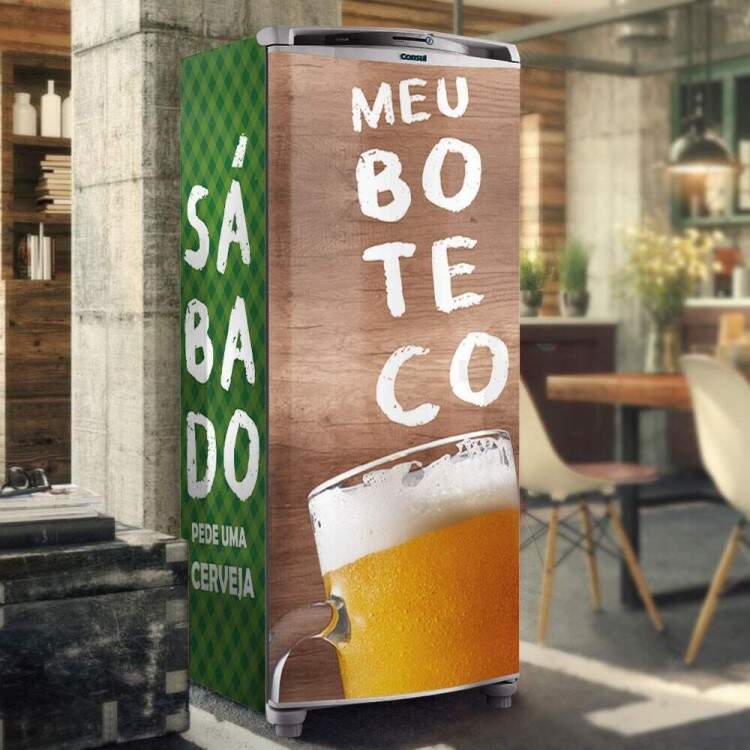 Envelopamento de Geladeira Sbado Pede Uma Cerveja