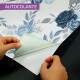 Papel de Parede Floral Rosa Azul com Fundo Escuro