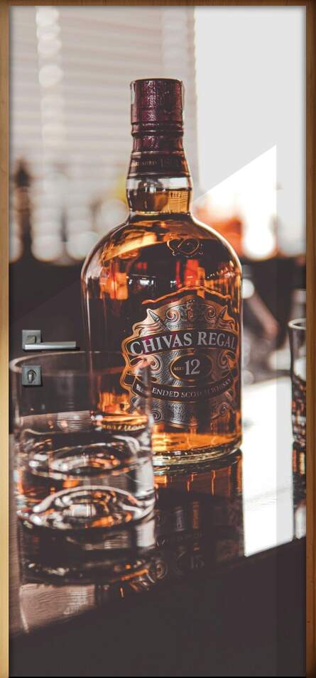 Adesivo Para Porta Whisky Com Drinks