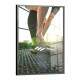 Quadro Decorativo Esporte Atleta Amarrando Chuteira