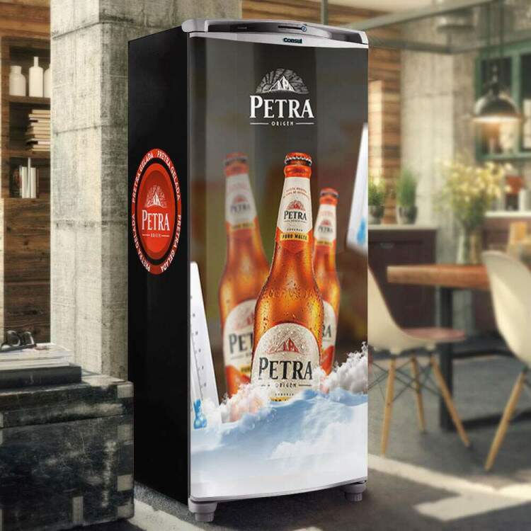 Adesivo para Envelopamento de Geladeira Cerveja Gelada na Neve