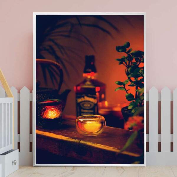 Quadro Decorativo Copo De Whisky E Whisky no Fundo