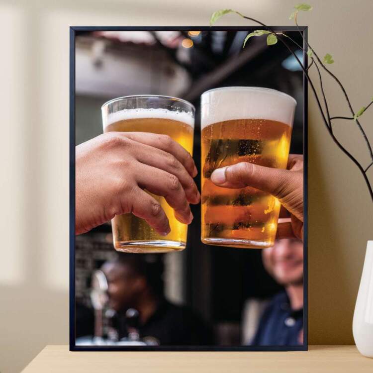 Quadro Decorativo Brinde Com Copos De Cerveja