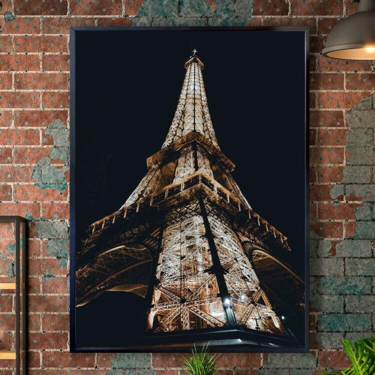 Quadro Decorativo Torre Eiffel Vista De Baixo