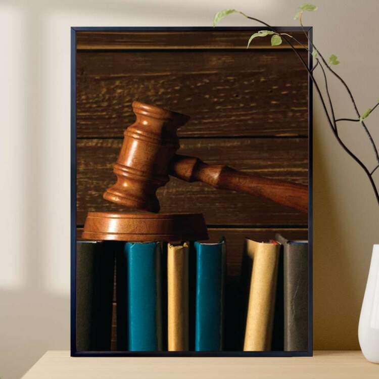 Quadro Decorativo Martelo de Juiz 04