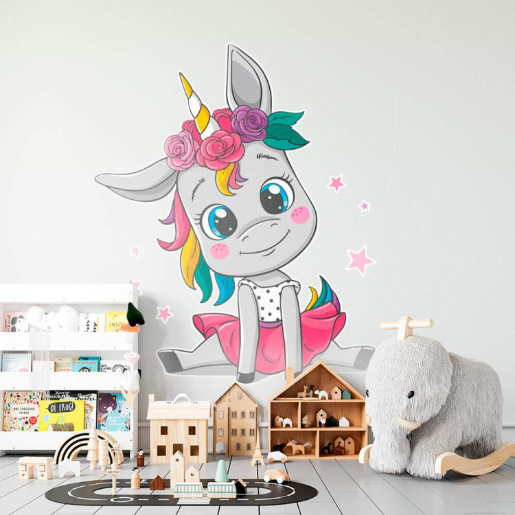 Adesivo de Parede Infantil Unicornio Sentado com Estrelas e Flores