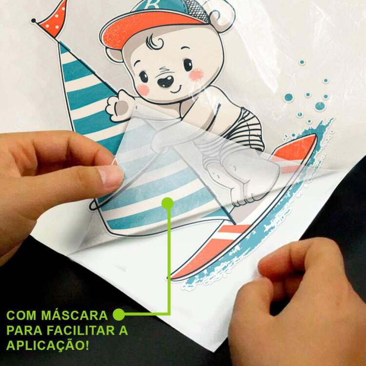 Adesivo de Parede Infantil Ursinho Windsurf