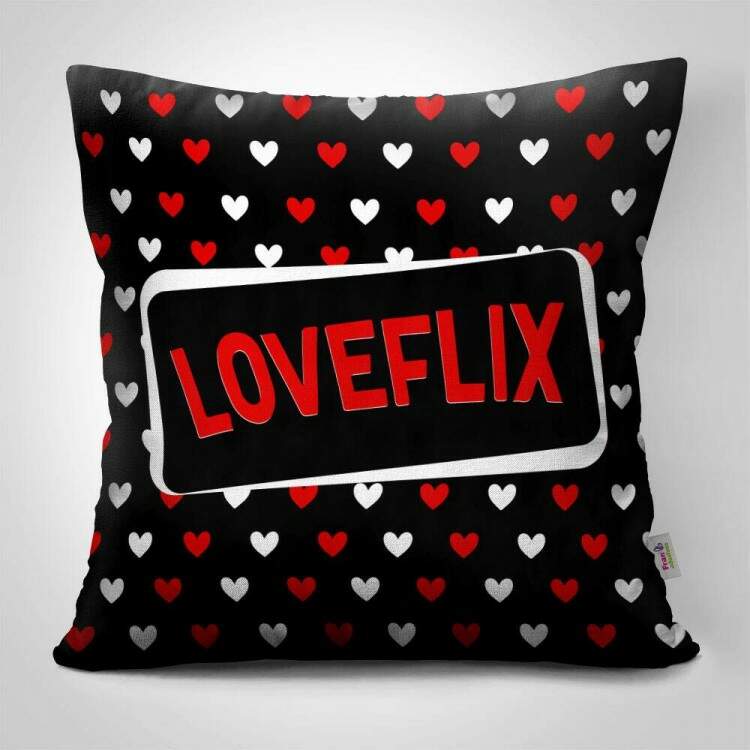 Almofada Dia dos Namorados Love Flix com Corao