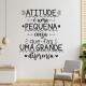 Adesivo de Parede Frase Motivacional Atitude Faz Uma Grande Diferen�a