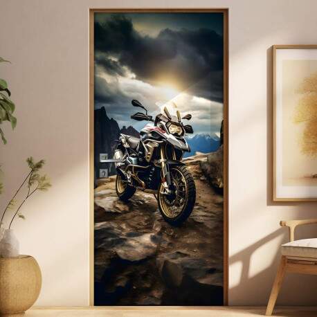 Adesivo de Porta Moto BMW GS Adventure em Topo de Montanha com Horizonte de Fundo e Nuvens