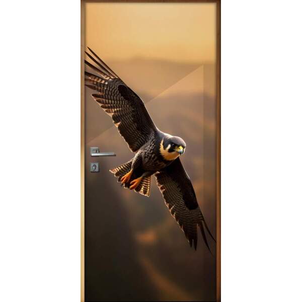 Adesivo de Porta Falco Peregrino em Montanhas