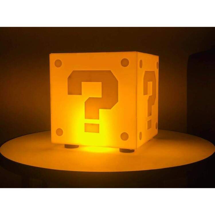 Luminria de Mesa em Formato de Bloco de Interrogao de Vdeo Game