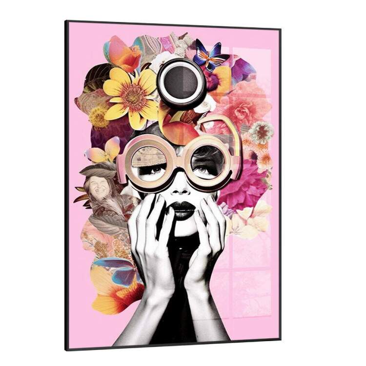 Quadro Decorativo Collage Flower com Mulher Cheia de Flores