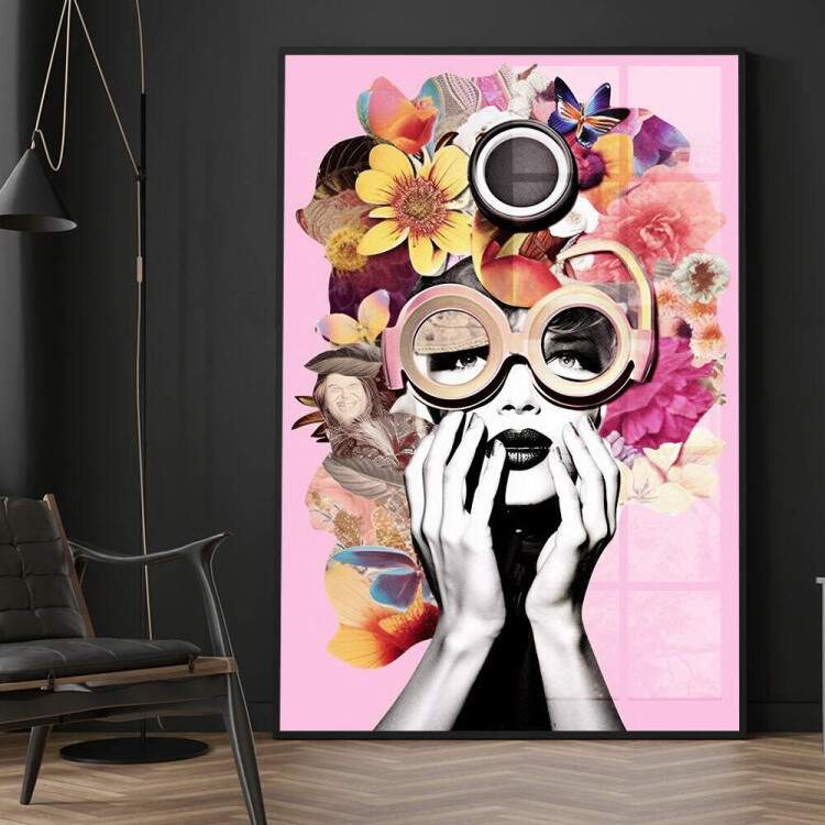 Quadro Decorativo Collage Flower com Mulher Cheia de Flores