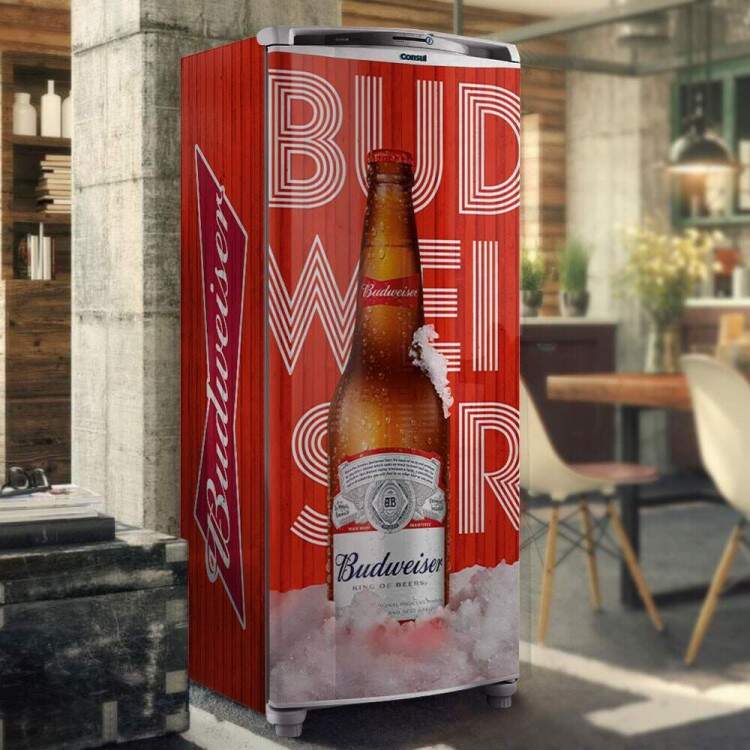 Envelopamento de Geladeira Container Vermelho de Cerveja Gelada