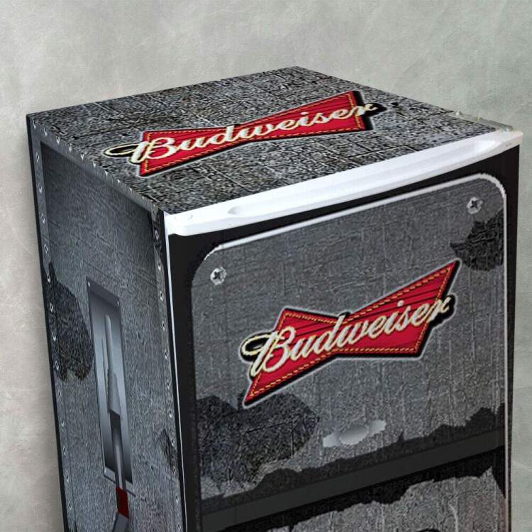 Envelopamento de Geladeira Gasolina de Cerveja