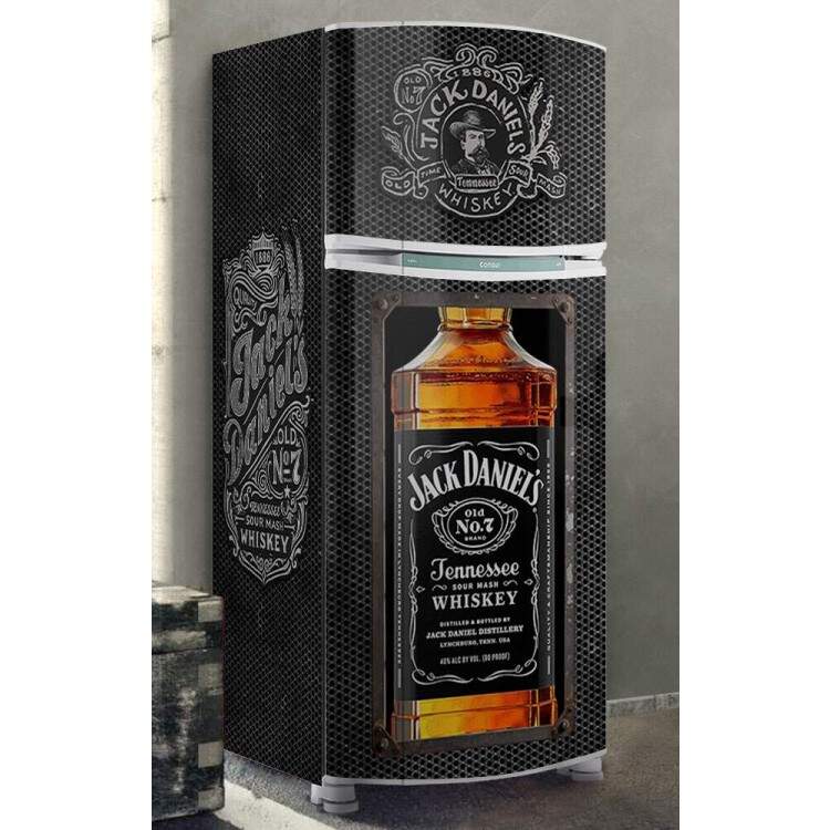 Envelopamento de Geladeira Efeito Metal e Whisky