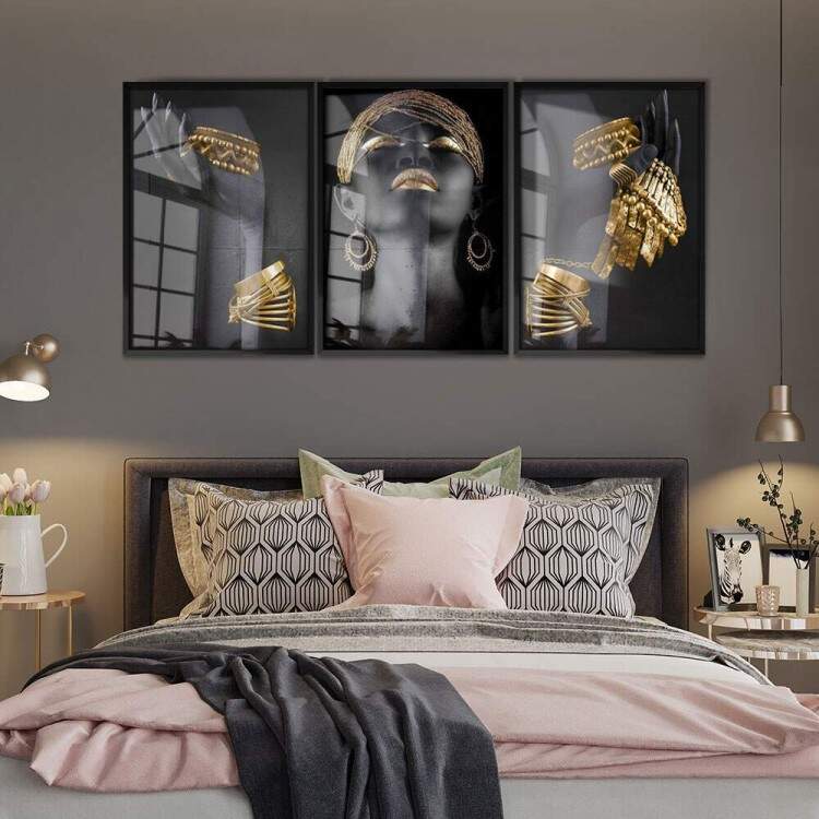 Kit 3 Quadros Decorativos Abstrato Mulher com Detalhes Dourados