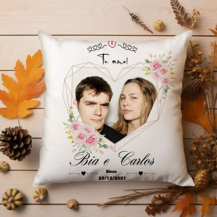 Almofada Personalizada com Foto, Nomes e Data