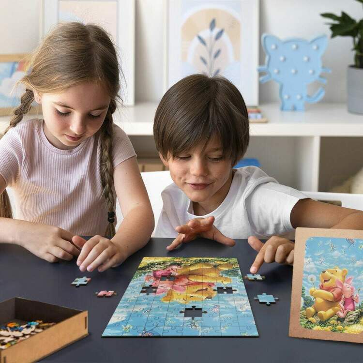 Quebra-Cabea Desenho Ursinho Pooh e Leito